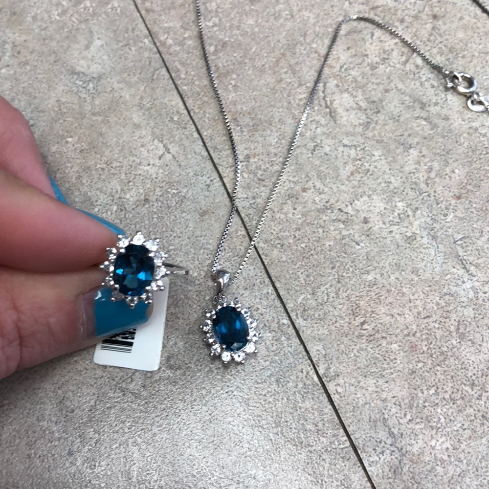 Barehipani Topaz Necklace and ring set.